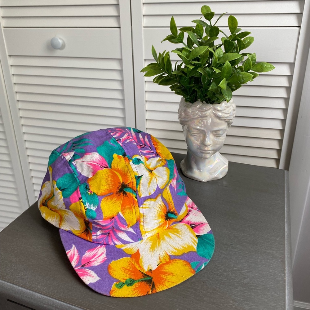 Vintage Wendy’s Promotional Tropical hibiscus hat